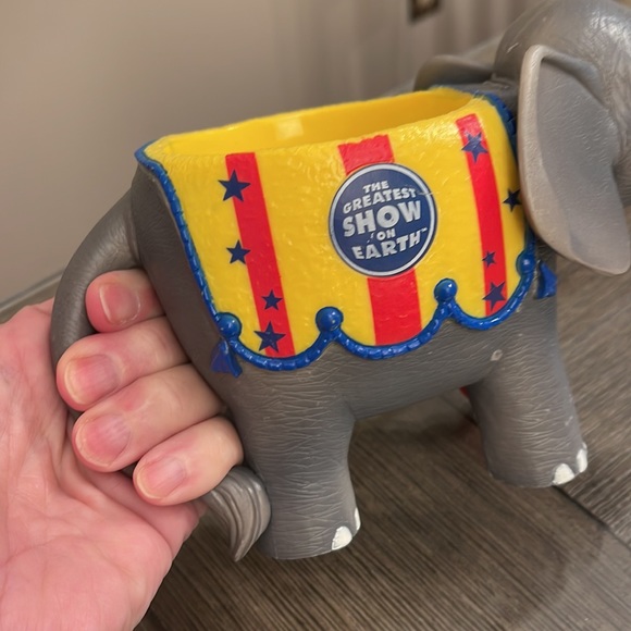 RINGLING BROS BARNUM CIRCUS THE GREATEST SHOW ON EARTH PLASTIC ELEPHANT CUP MUG - Picture 12 of 14